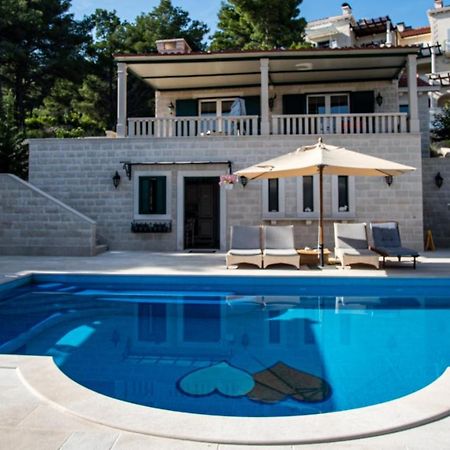 Ursa Minor Villa Sumartin Exterior photo